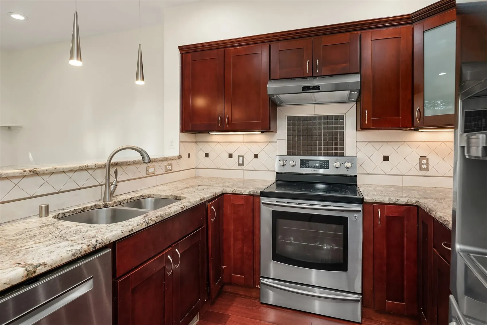 6515 SE Cougar Mountain Way #1, Bellevue, WA 98006