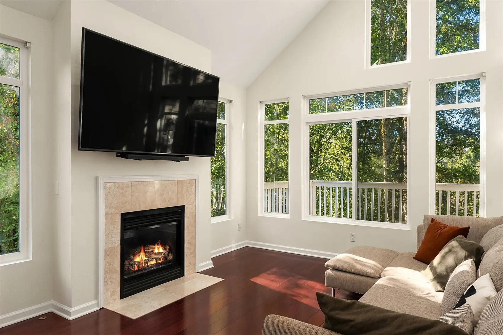 6515 SE Cougar Mountain Way #1, Bellevue, WA 98006