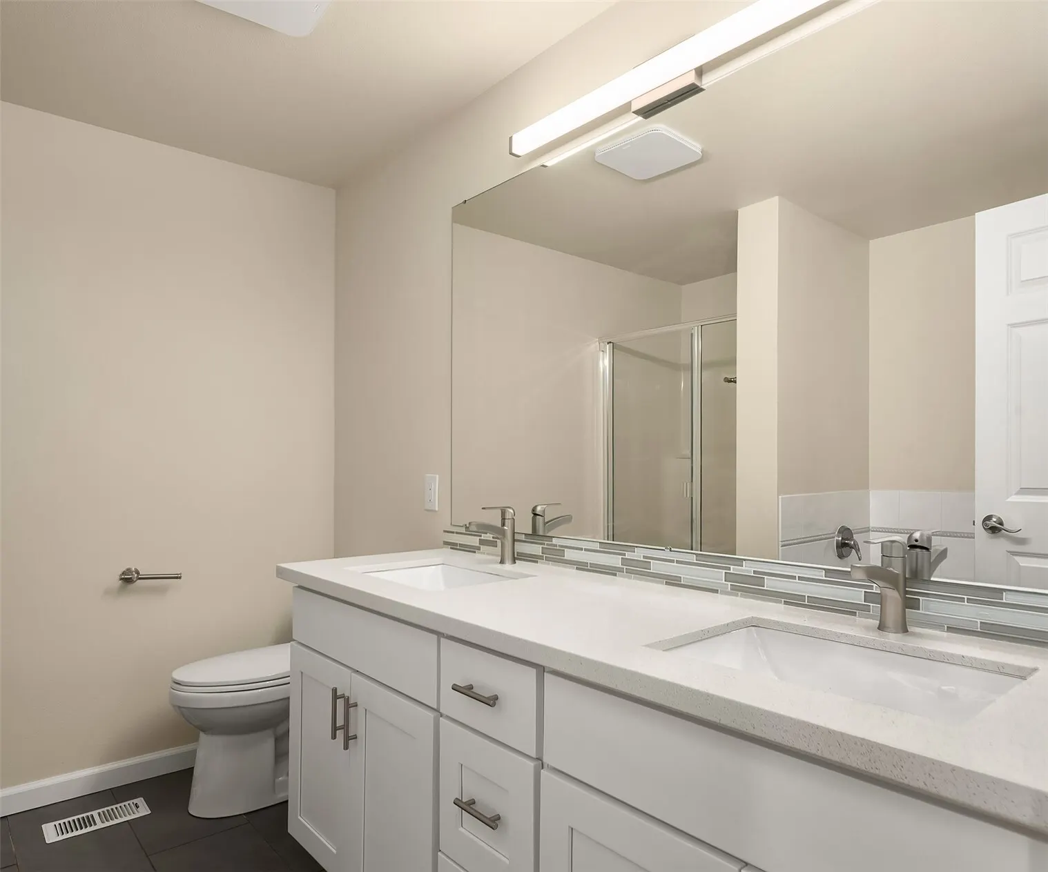 6515 SE Cougar Mountain Way #1, Bellevue, WA 98006