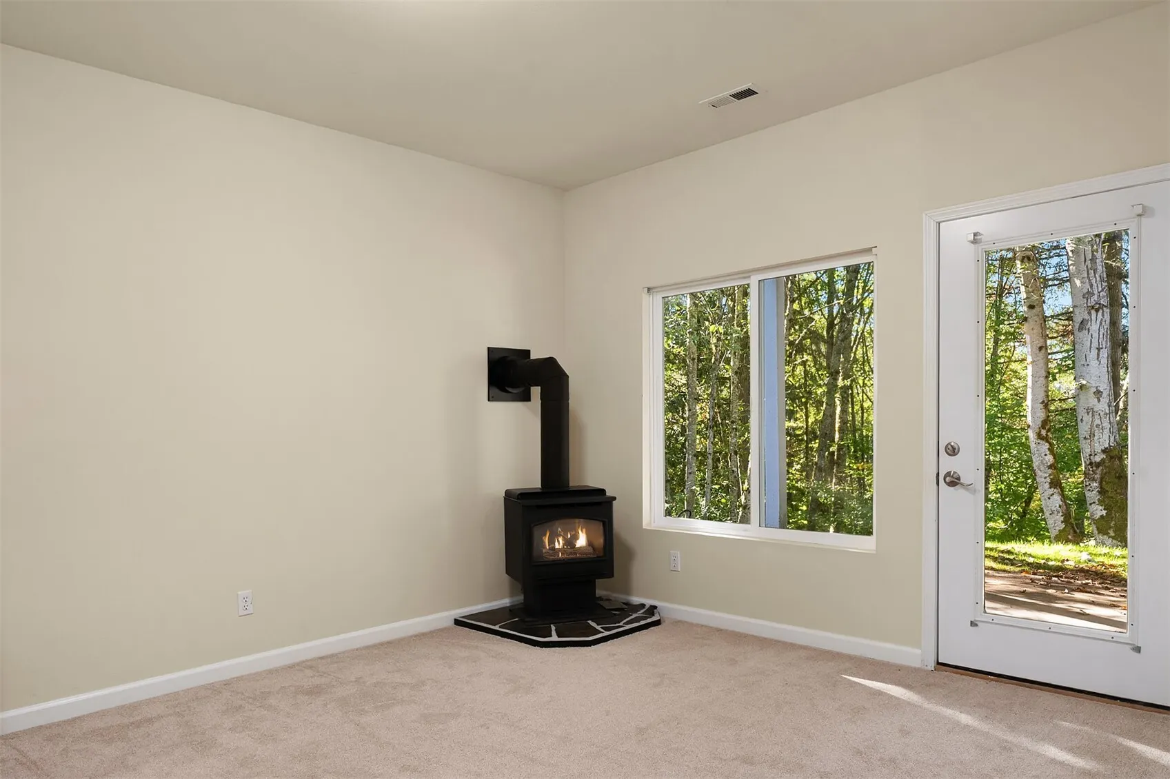 6515 SE Cougar Mountain Way #1, Bellevue, WA 98006