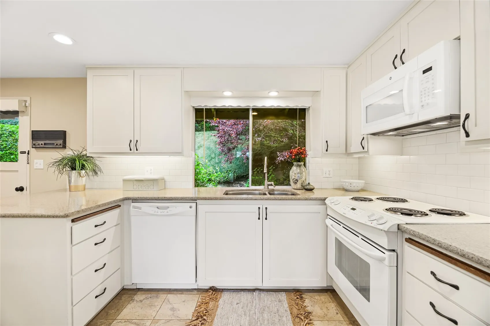 4553 53rd Avenue SW, Seattle, WA 98116