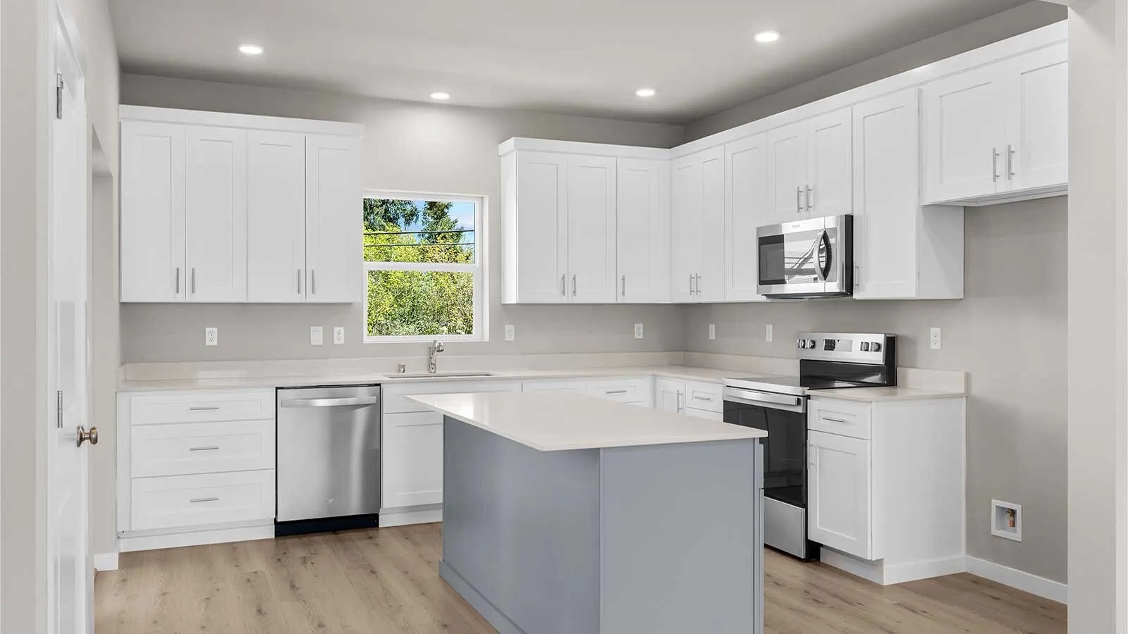 1122 138th Place SW, Lynnwood, WA 98087