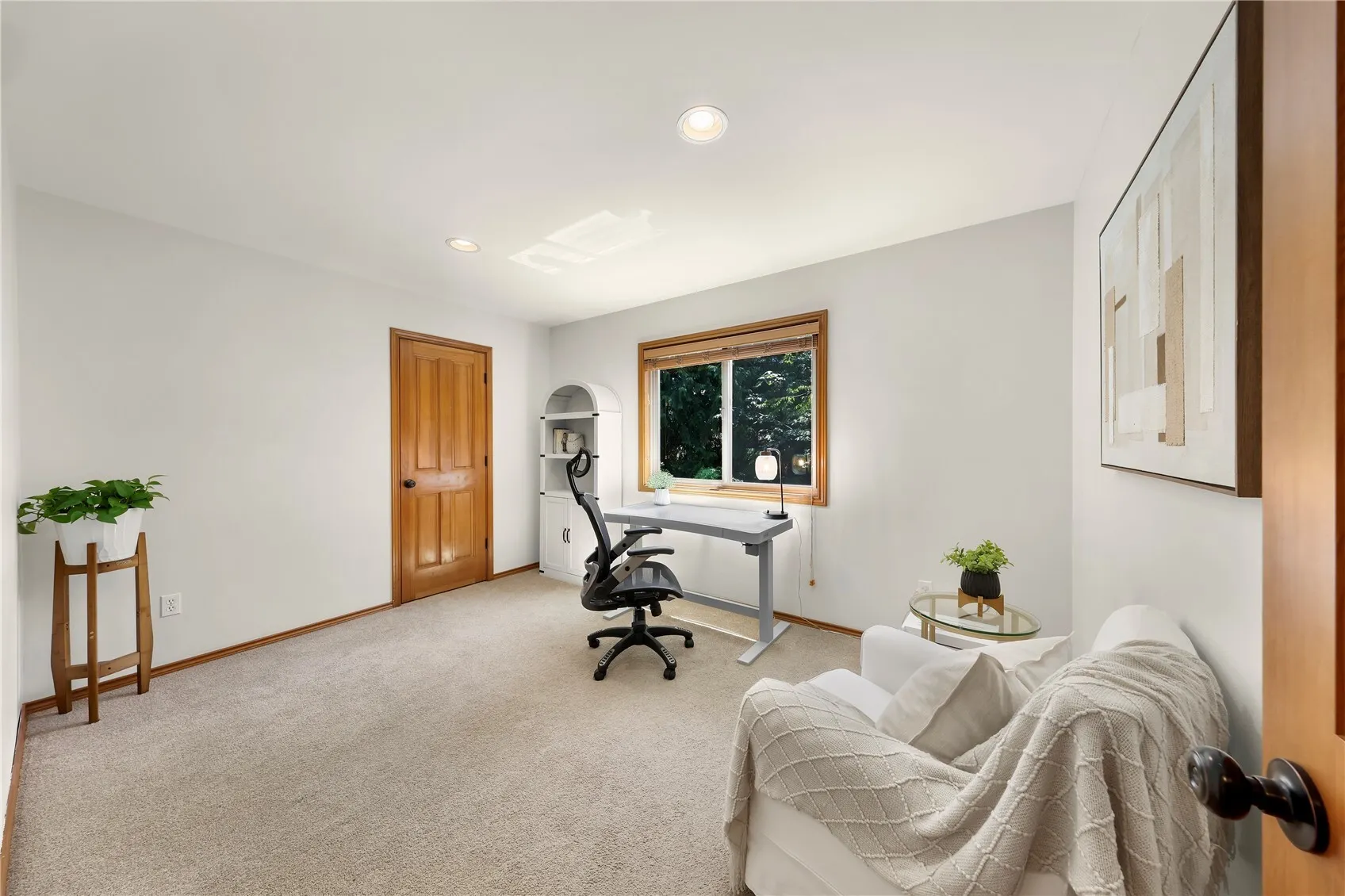 22209 NE 11th Place , Sammamish, WA 98074