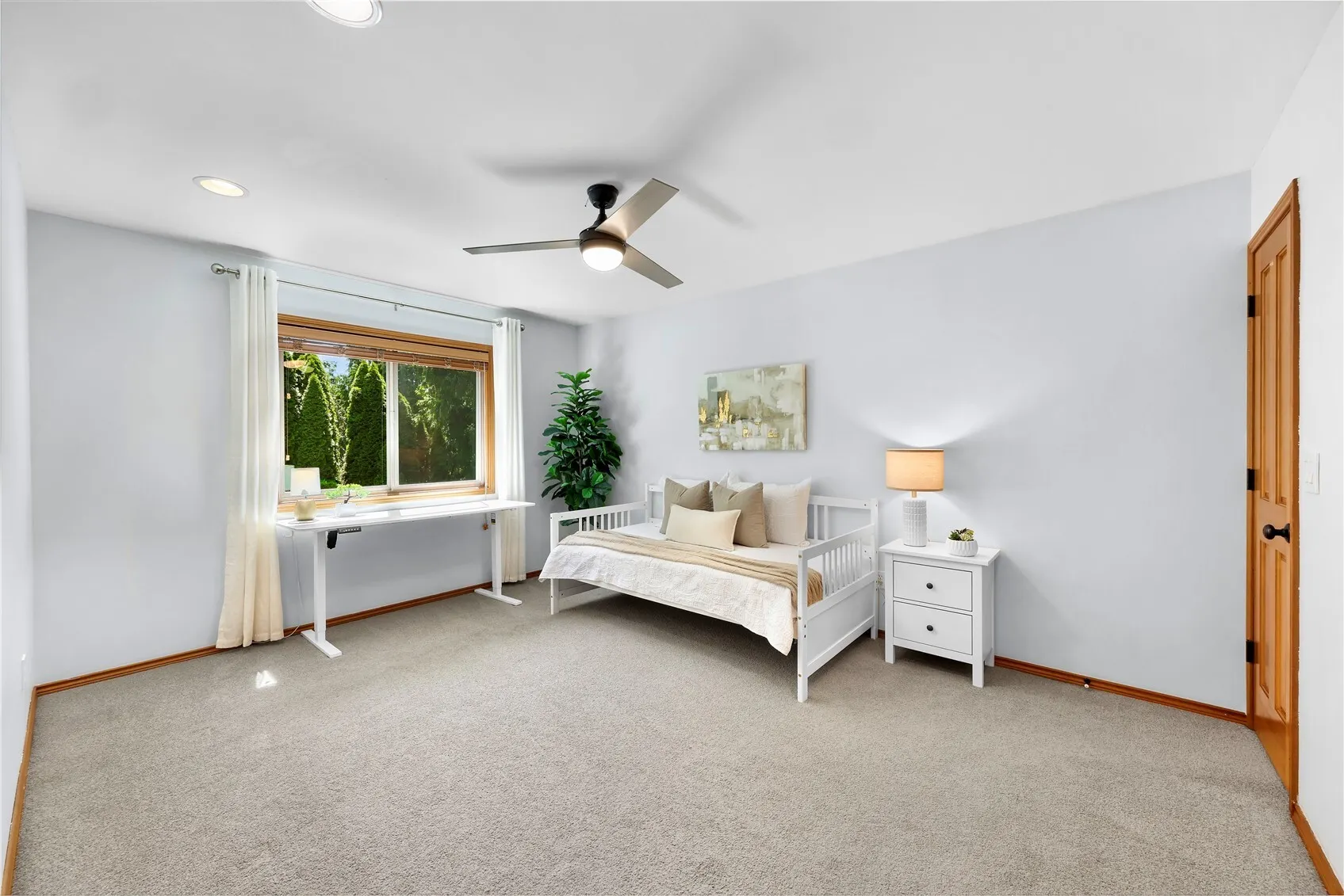 22209 NE 11th Place , Sammamish, WA 98074
