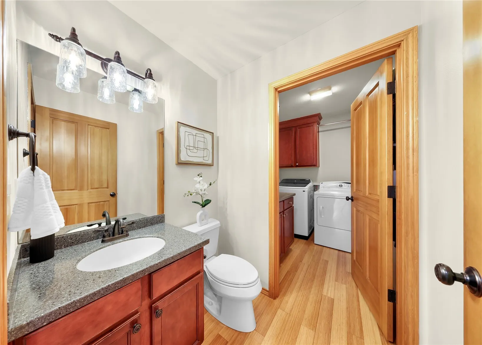 22209 NE 11th Place , Sammamish, WA 98074