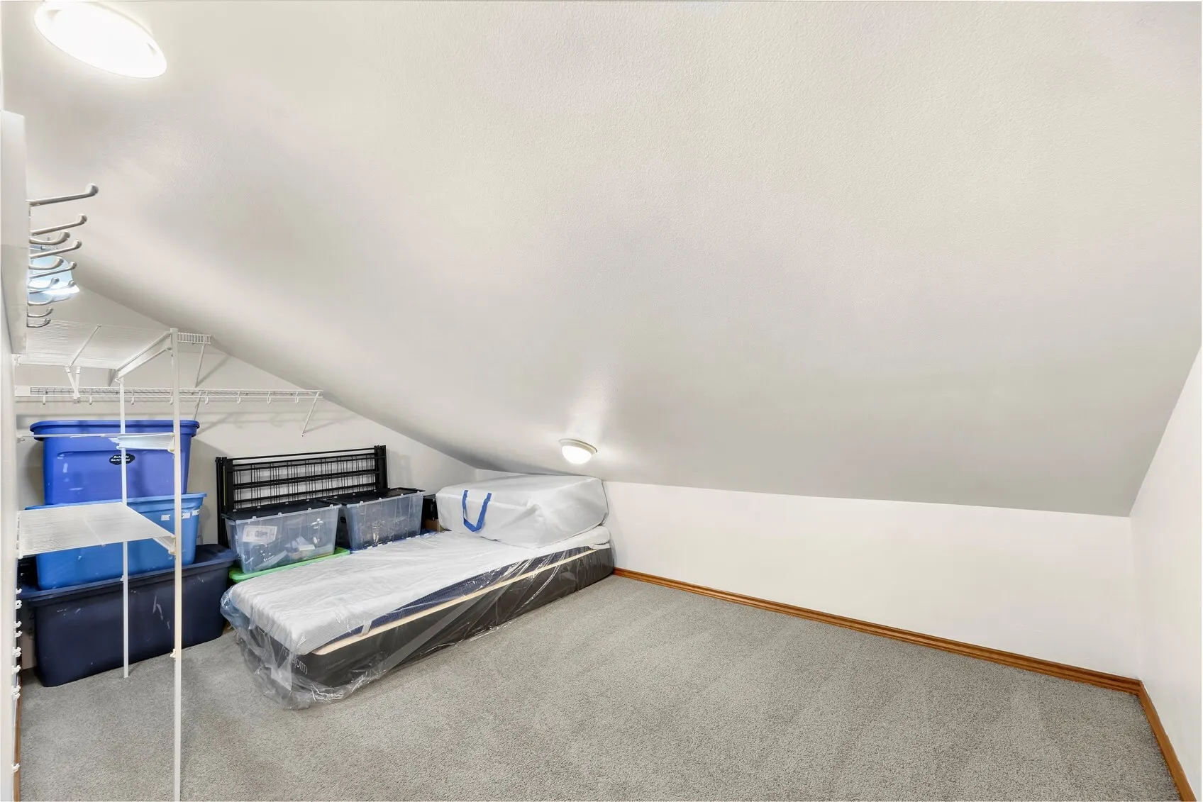 22209 NE 11th Place , Sammamish, WA 98074