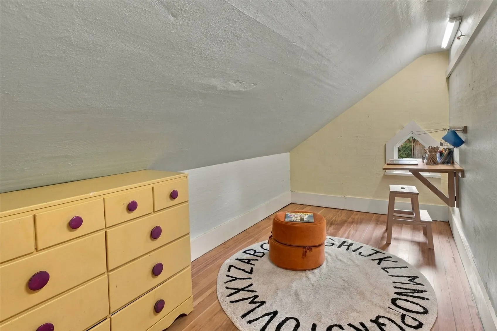 3080 S Andover Street , Seattle, WA 98108