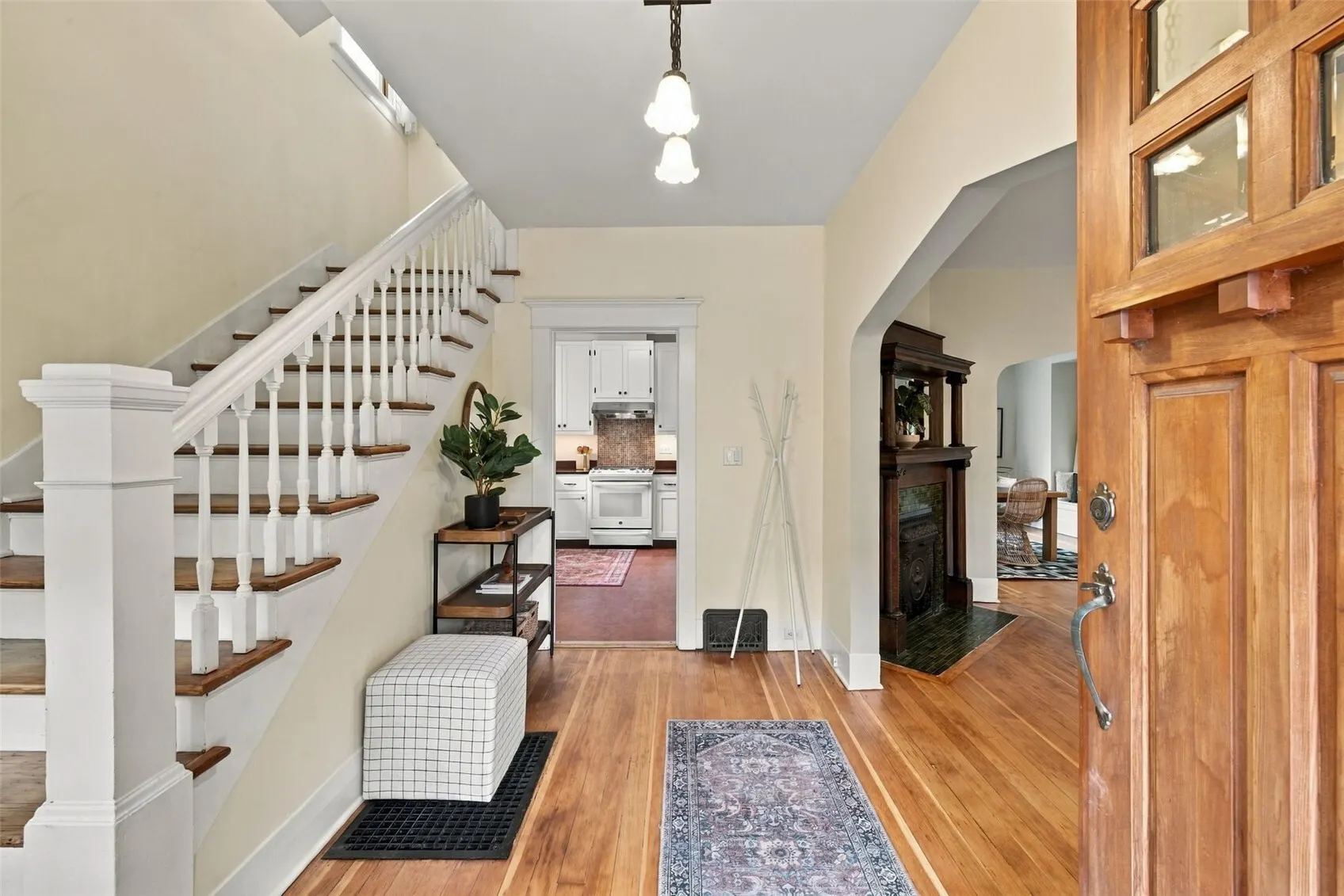 3080 S Andover Street , Seattle, WA 98108