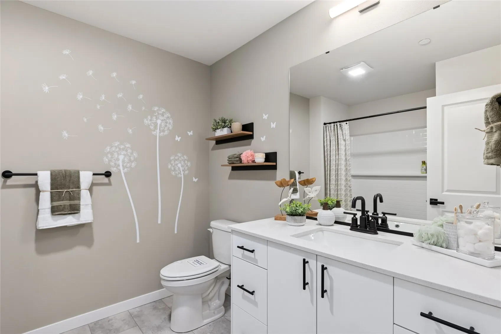 16202 Manor Way #E5, Lynnwood, WA 98087