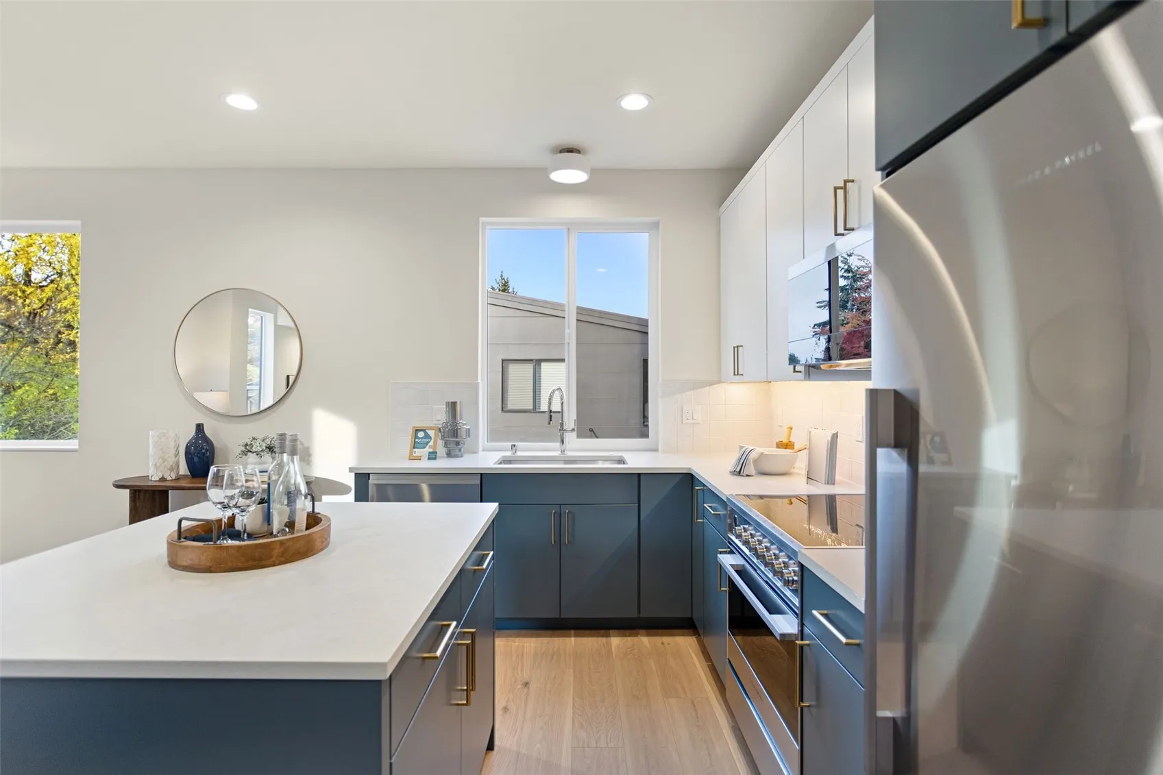 8037 Wallingford Avenue N #B, Seattle, WA 98103