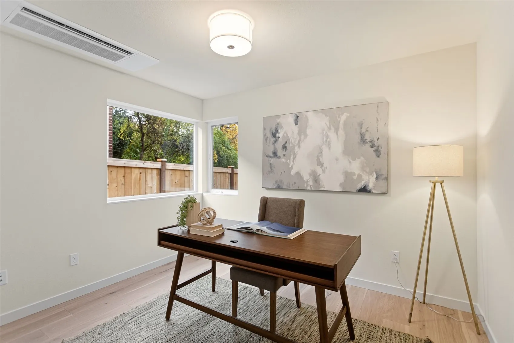 8037 Wallingford Avenue N #B, Seattle, WA 98103