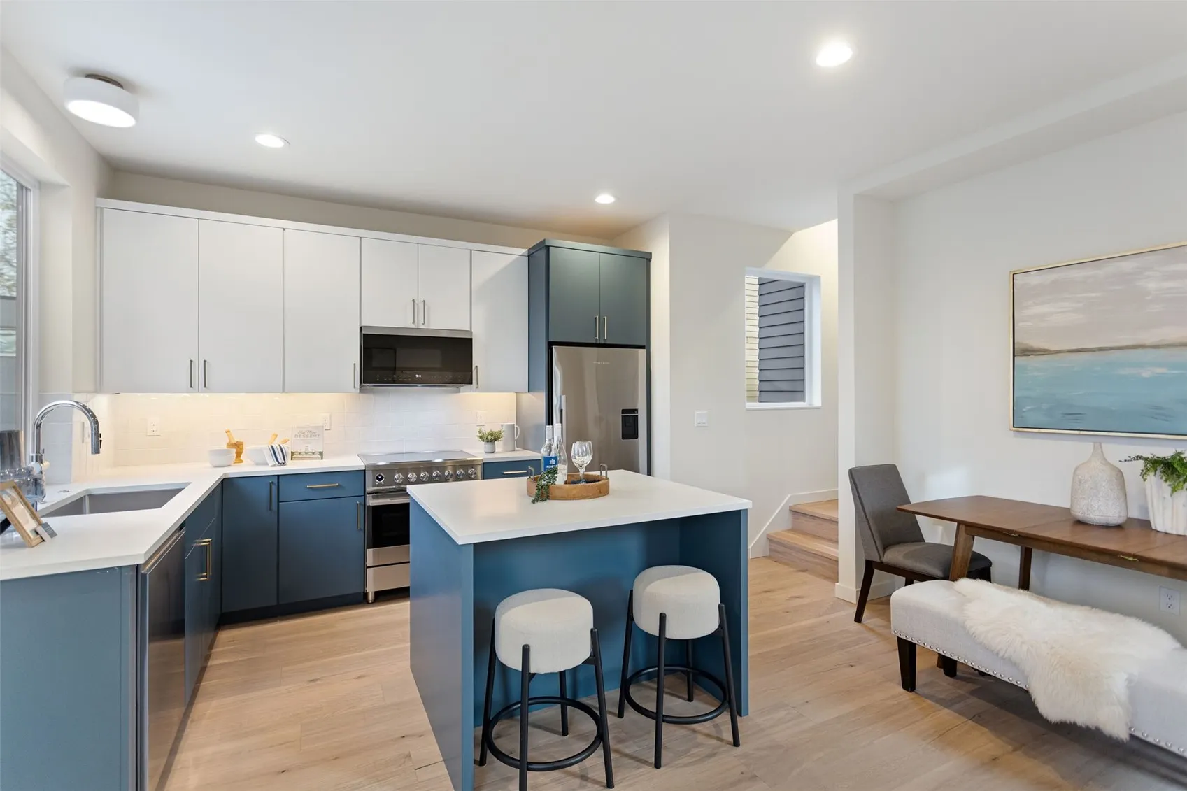 8037 Wallingford Avenue N #B, Seattle, WA 98103