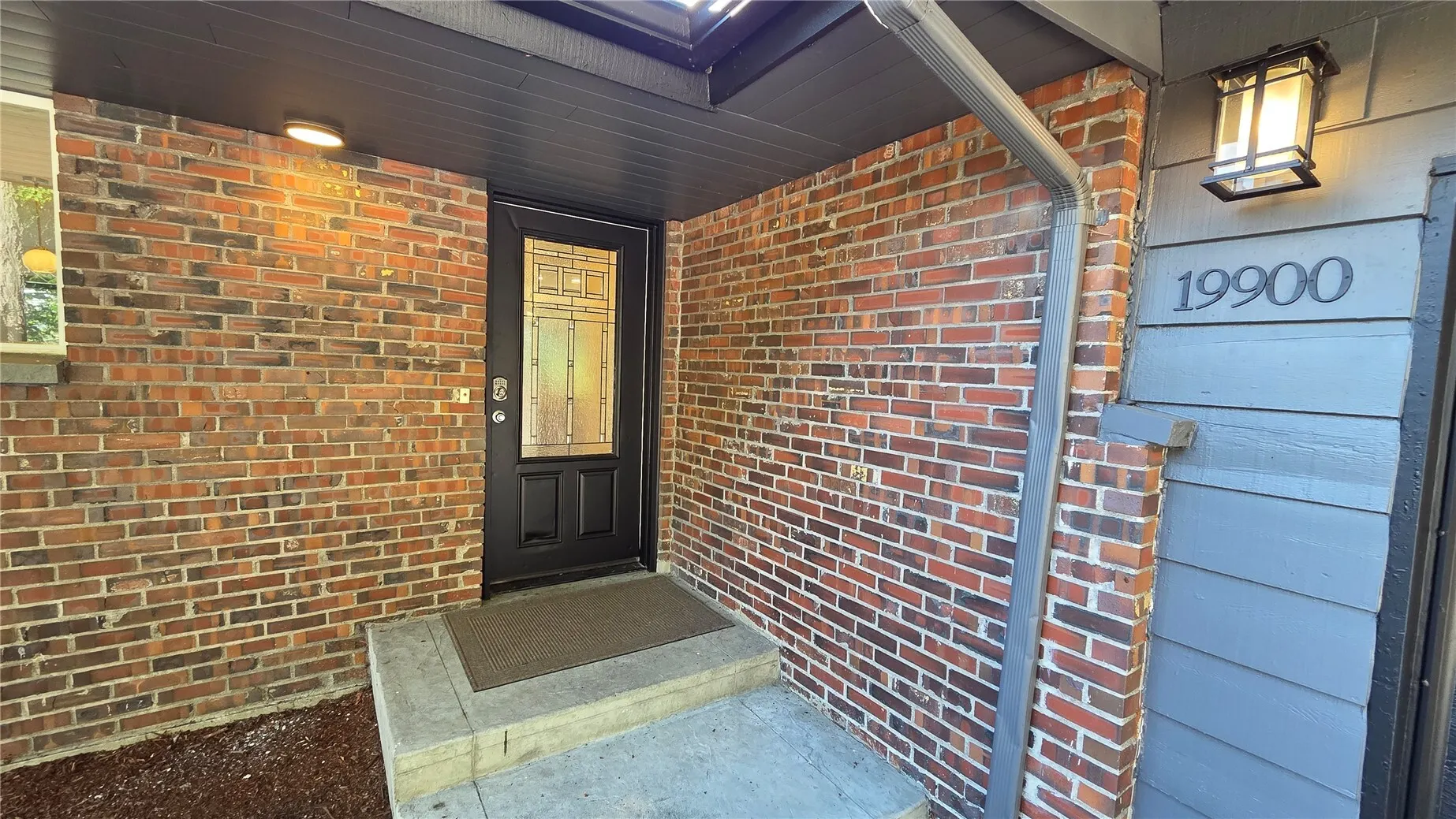 19900 SE 125th Street , Issaquah, WA 98027