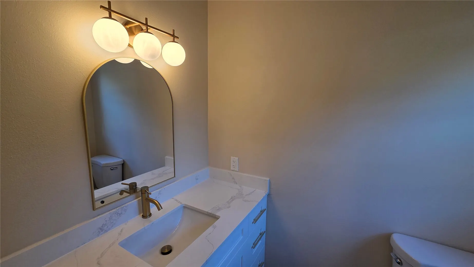 19900 SE 125th Street , Issaquah, WA 98027