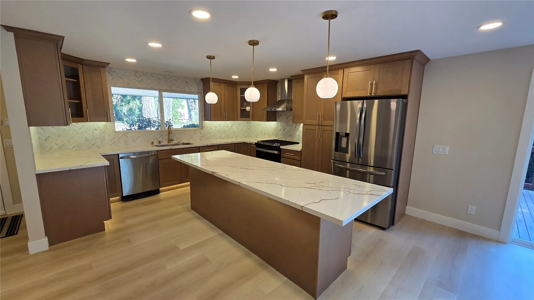 19900 SE 125th Street , Issaquah, WA 98027