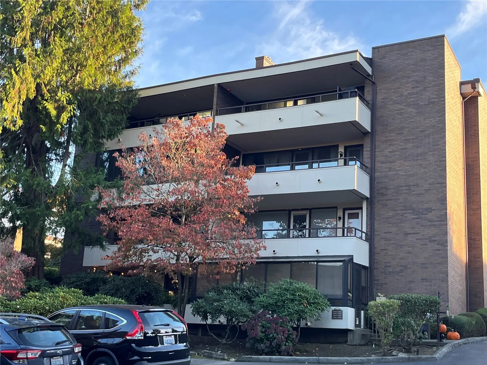10923 Glen Acres Drive S #C, Seattle, WA 98168