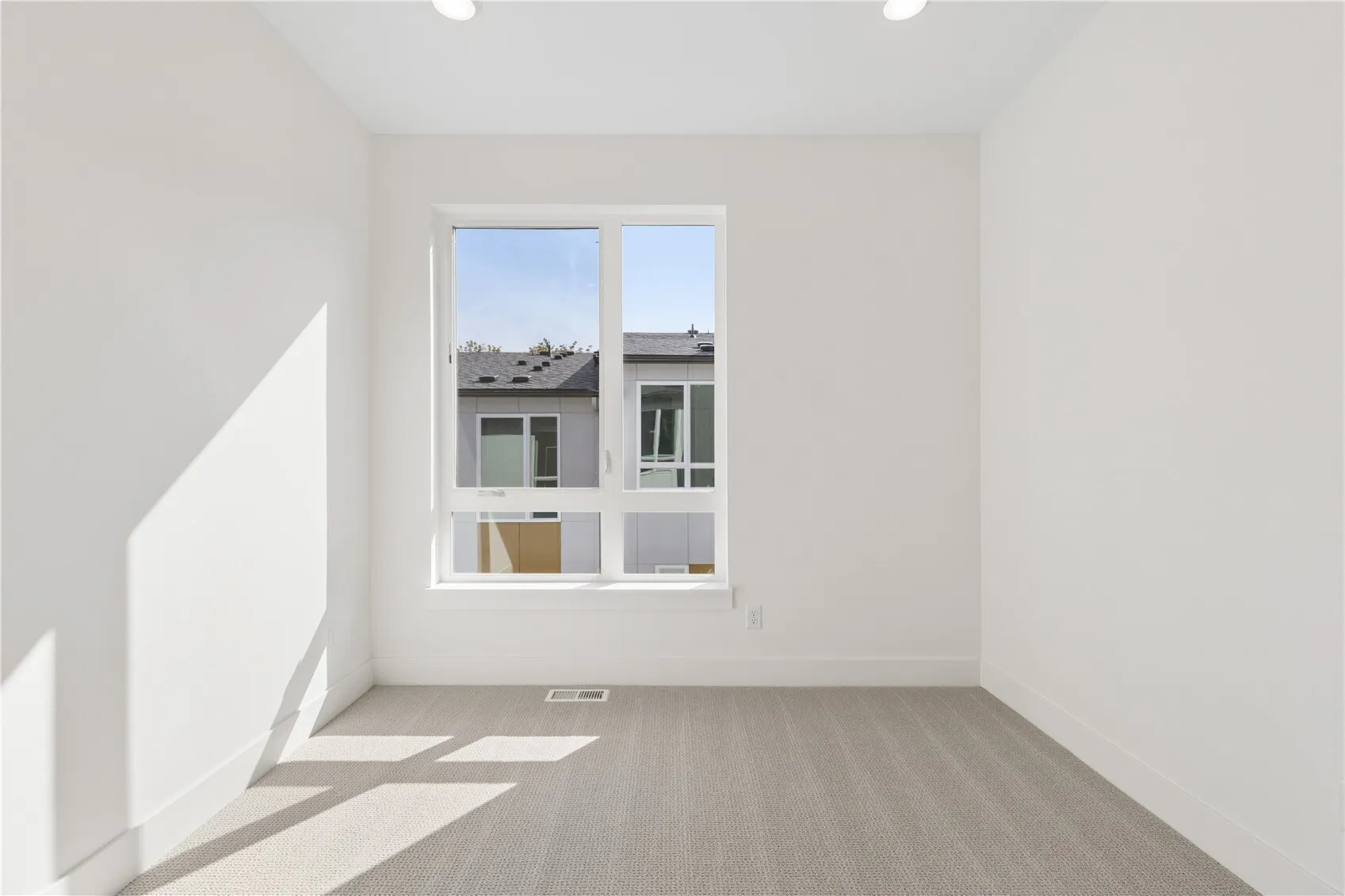 12255 138th Place NE #1703, Redmond, WA 98052
