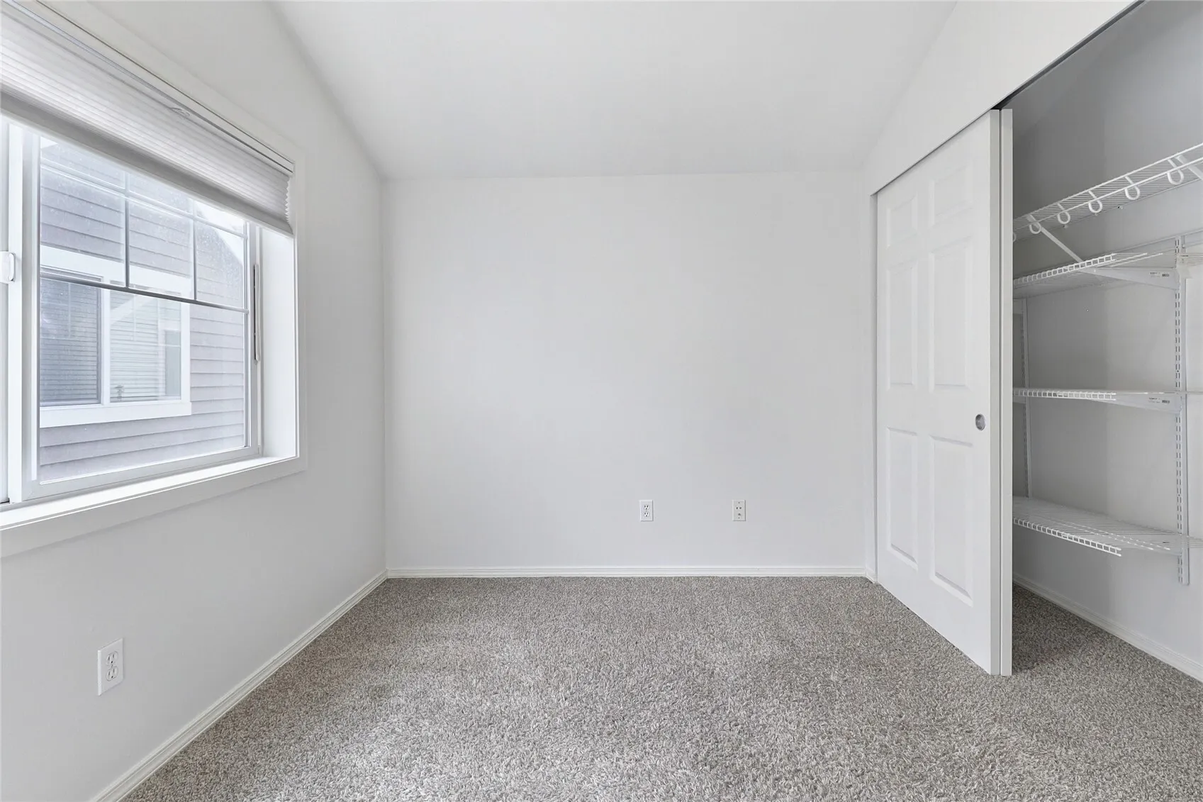 8504 Nesbit Avenue N, Seattle, WA 98103-4035