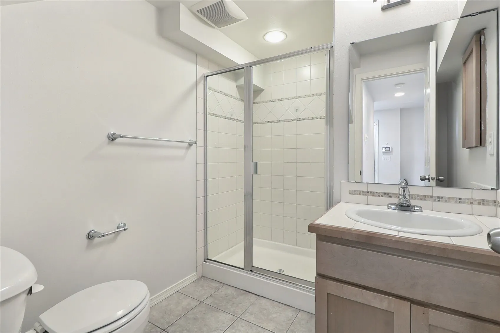 8504 Nesbit Avenue N, Seattle, WA 98103-4035