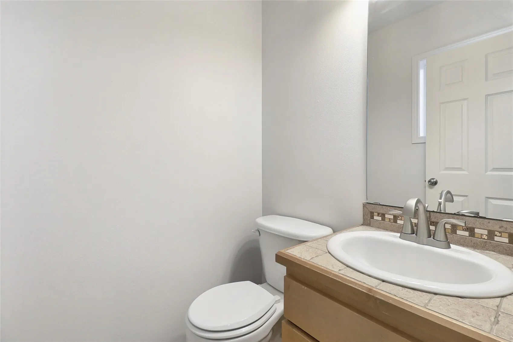 8504 Nesbit Avenue N, Seattle, WA 98103-4035