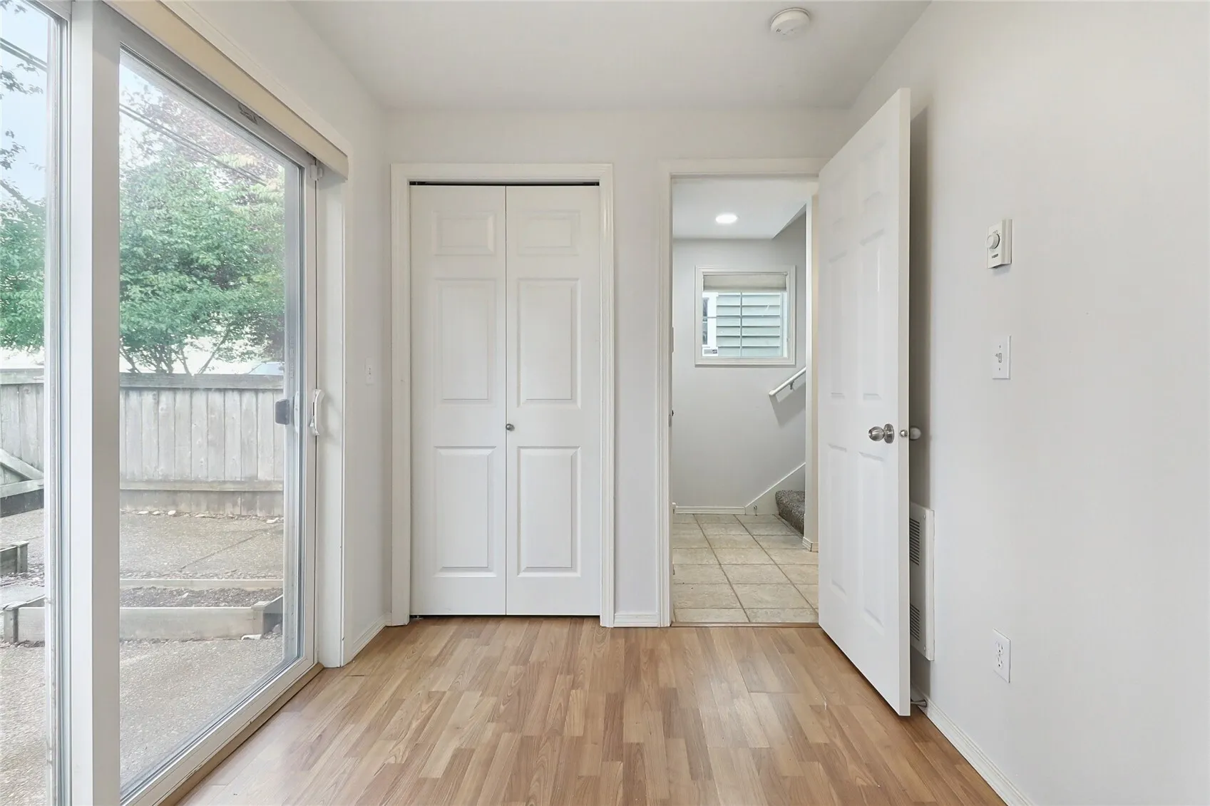 8504 Nesbit Avenue N, Seattle, WA 98103-4035