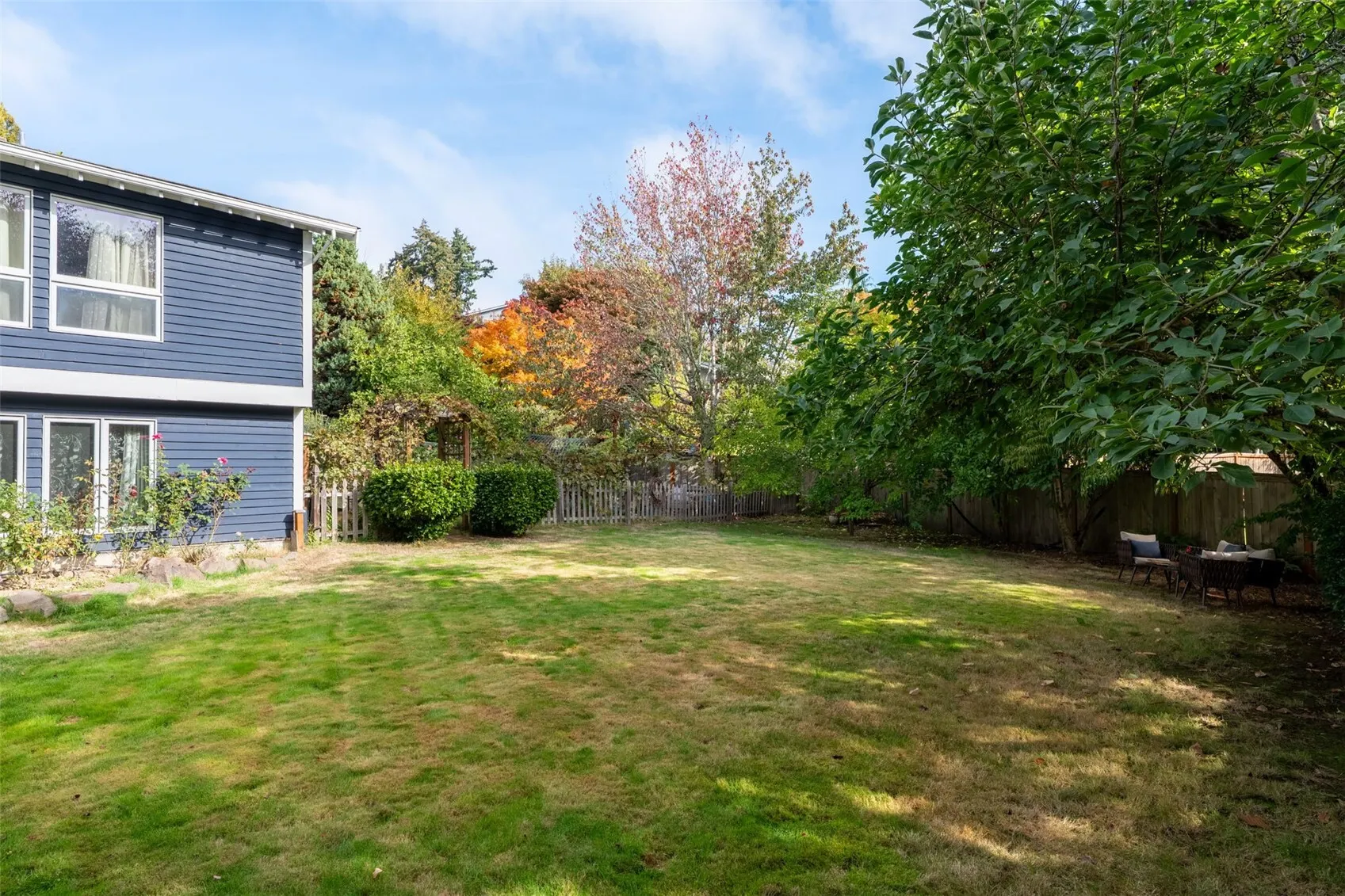 8215 NE 115th Place #Bsment, Kirkland, WA 98034