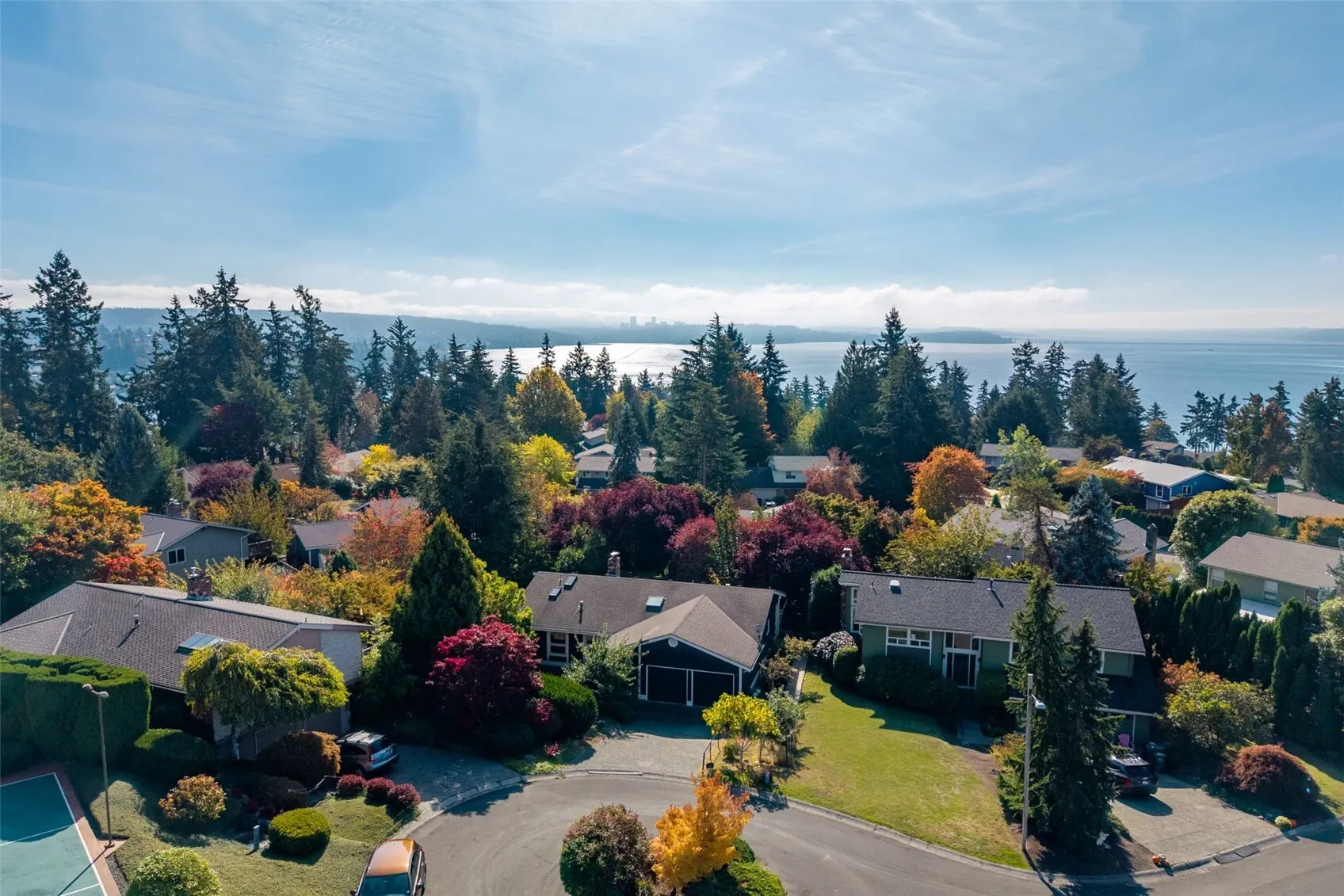 8215 NE 115th Place #Bsment, Kirkland, WA 98034