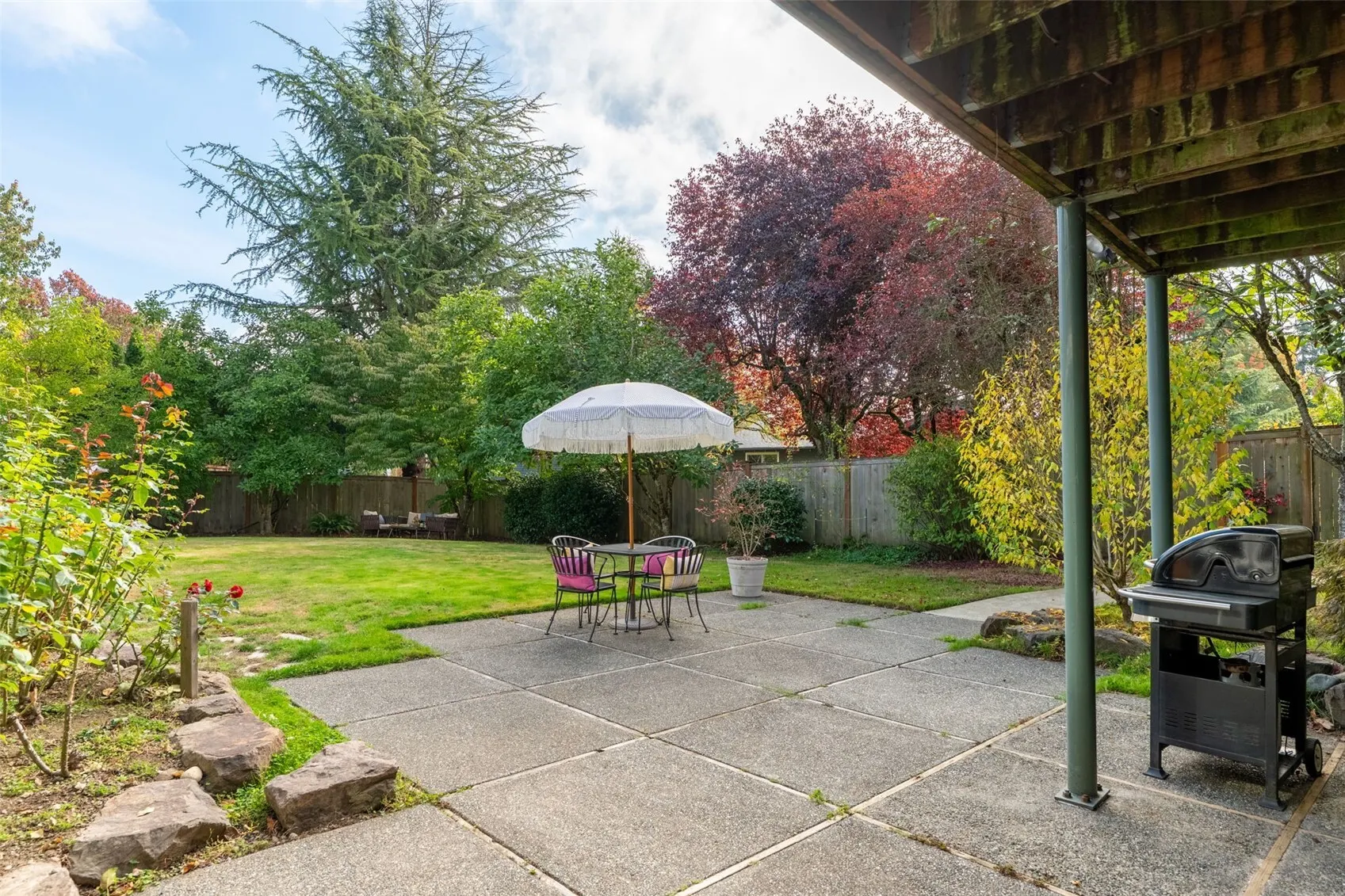 8215 NE 115th Place #Bsment, Kirkland, WA 98034