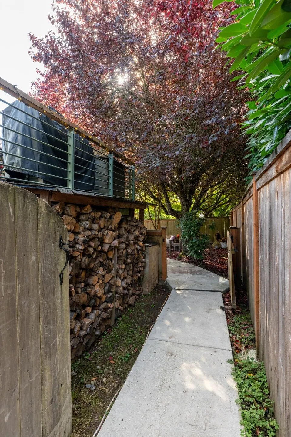 8215 NE 115th Place #Bsment, Kirkland, WA 98034