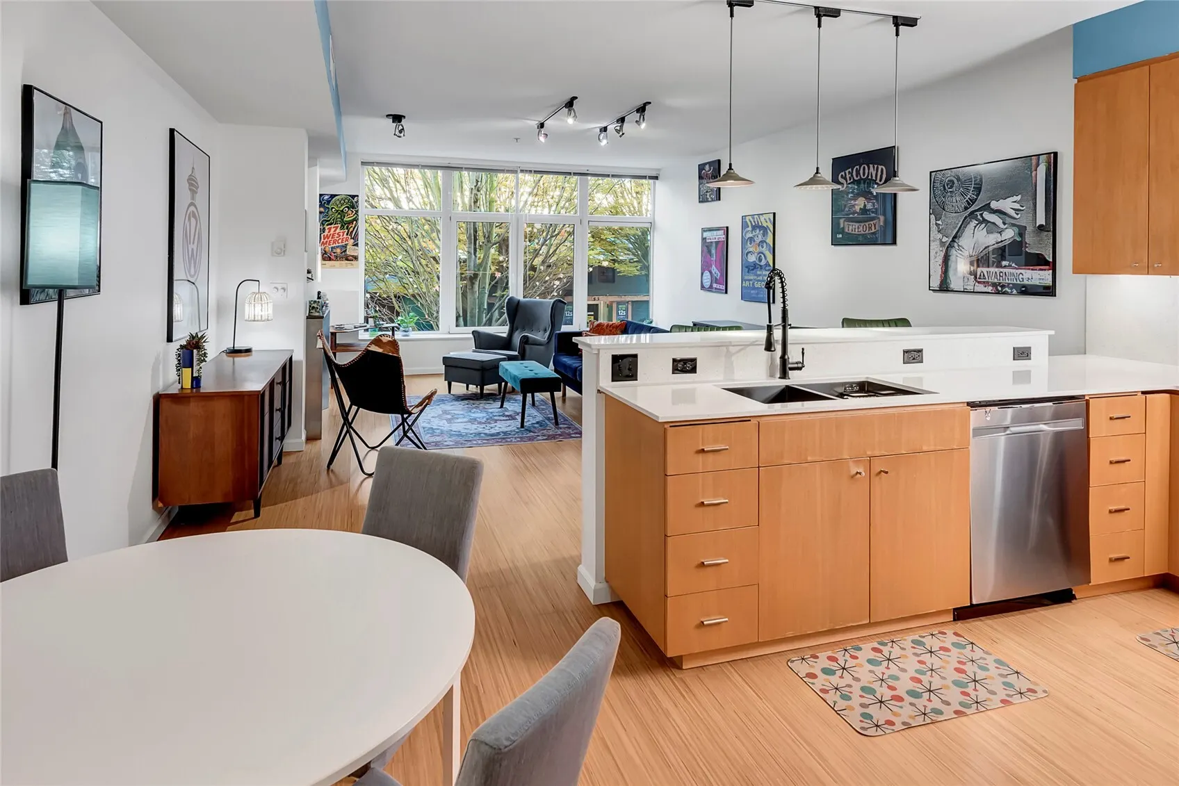 17 W Mercer Street #104, Seattle, WA 98119