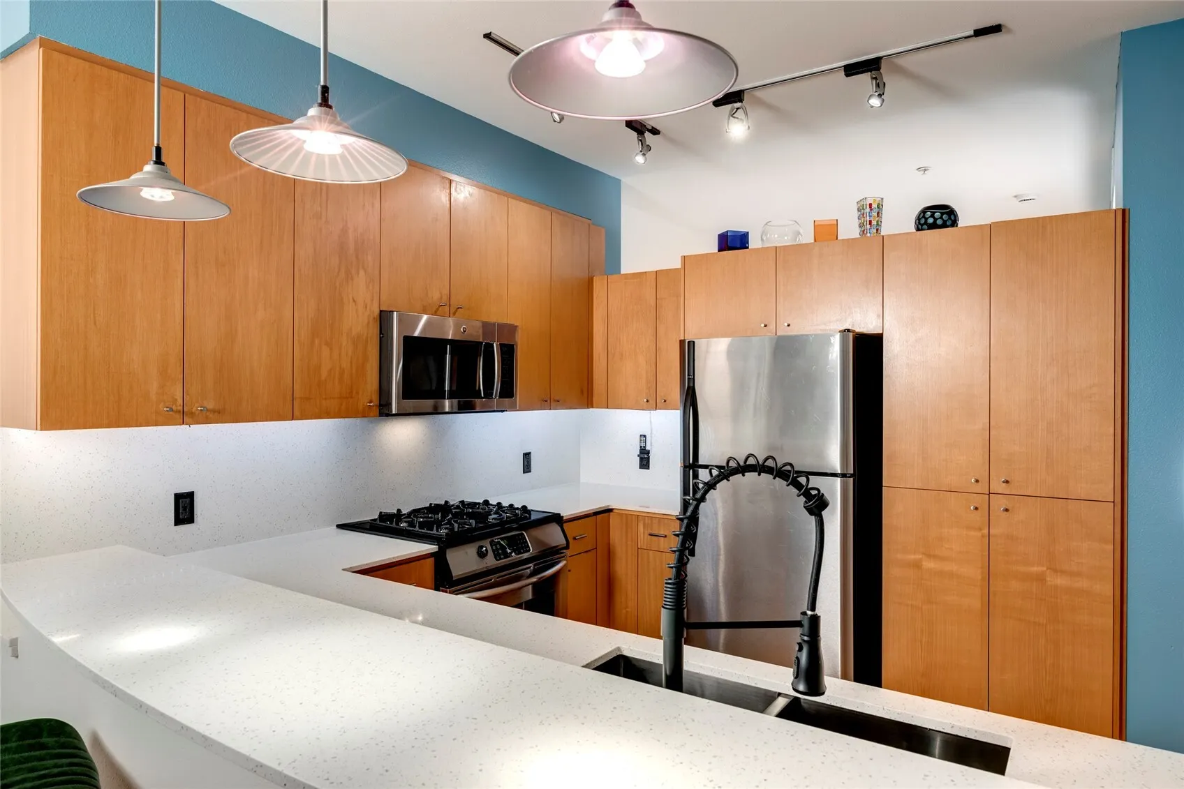 17 W Mercer Street #104, Seattle, WA 98119