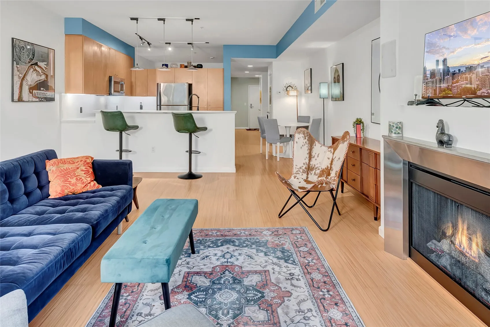 17 W Mercer Street #104, Seattle, WA 98119