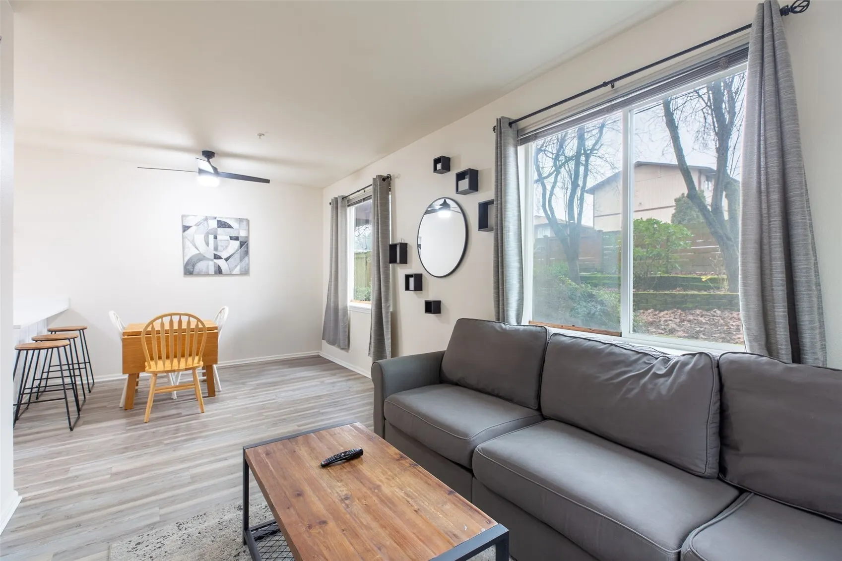 10511 Midvale Avenue N #101, Seattle, WA 98133