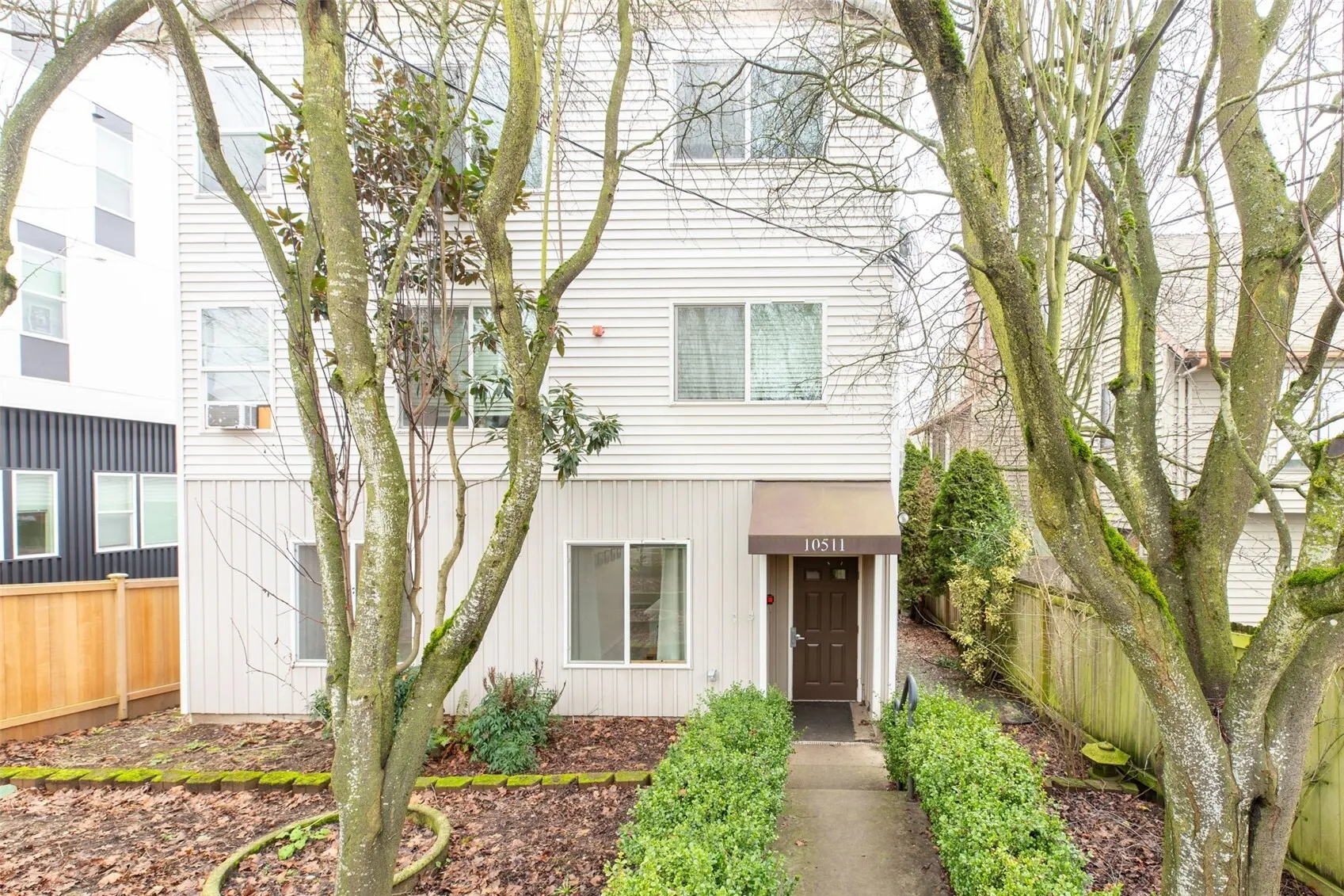 10511 Midvale Avenue N #101, Seattle, WA 98133