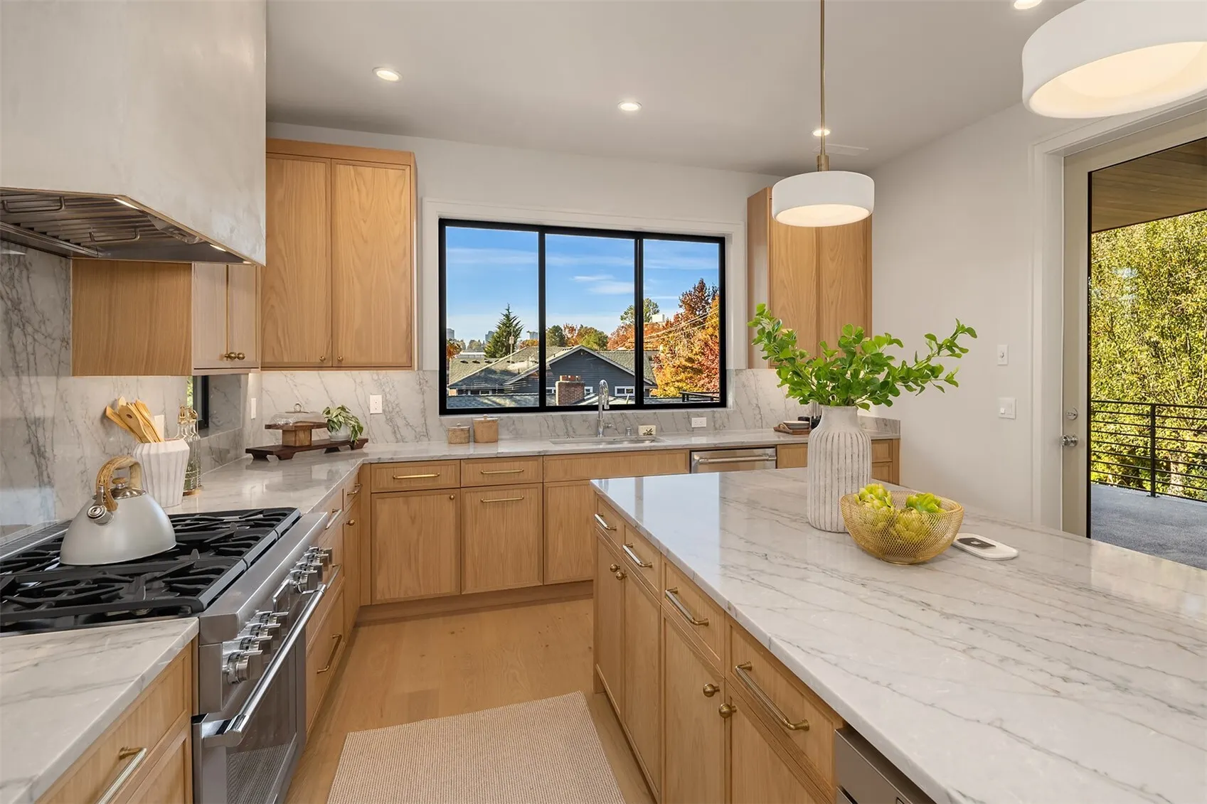 4191 42nd Avenue NE, Seattle, WA 98105