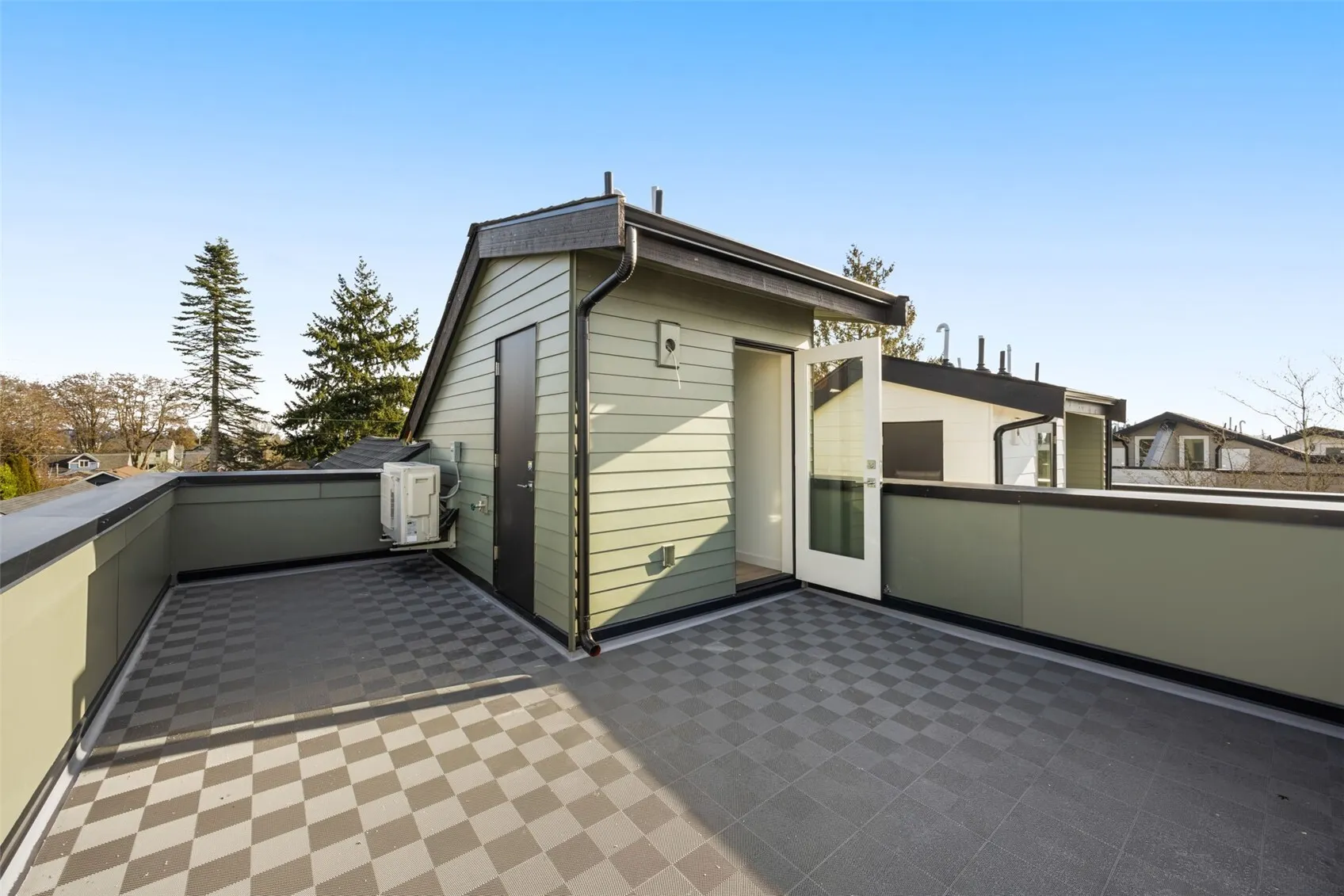 8313 E 12th Avenue NW, Seattle, WA 98117