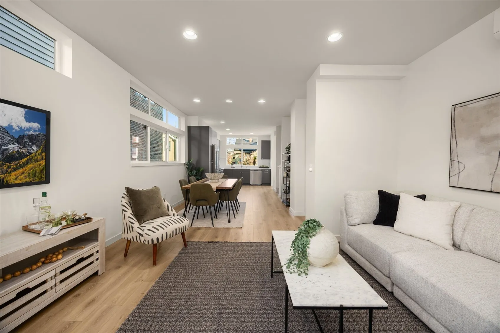 8313 E 12th Avenue NW, Seattle, WA 98117