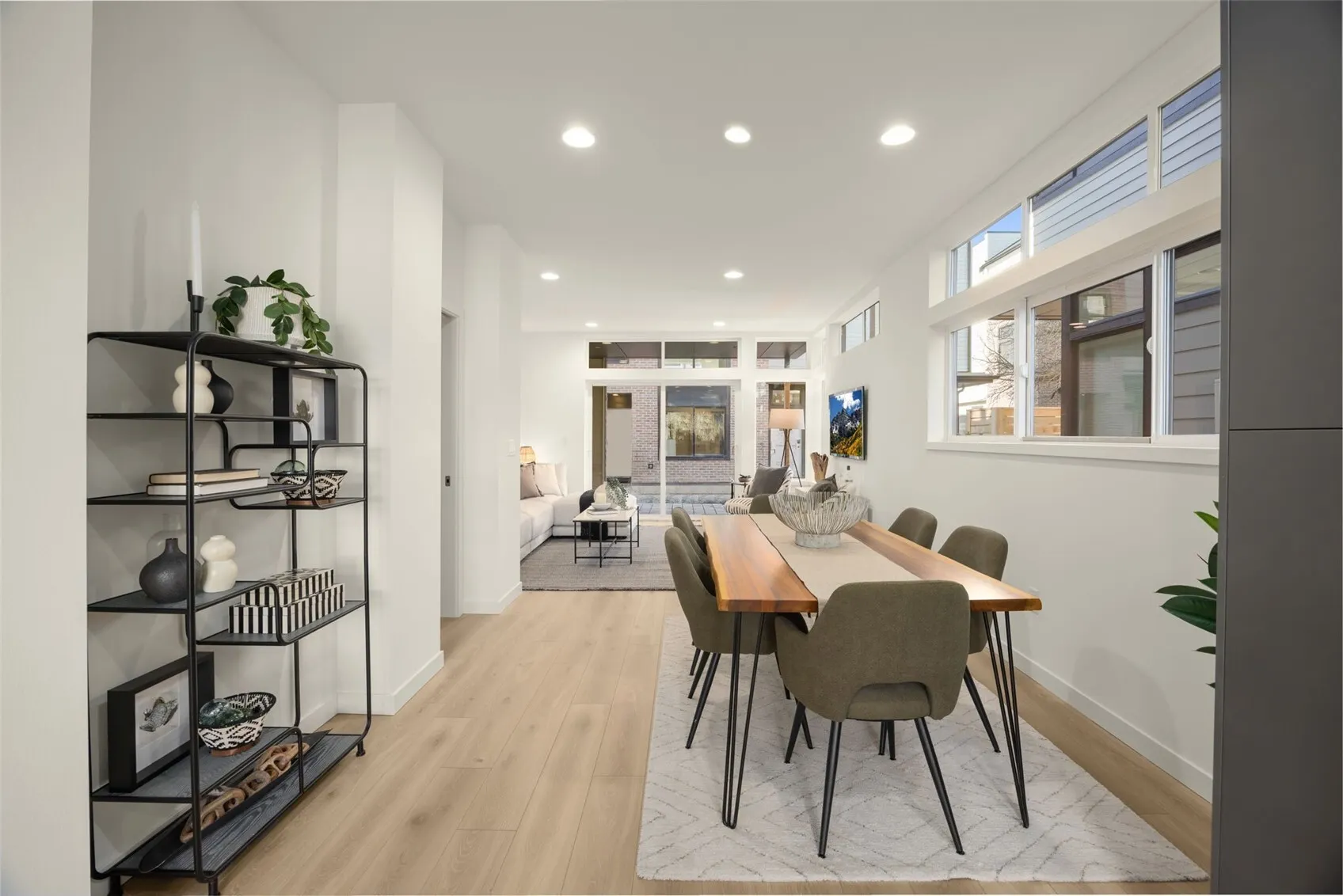 8313 E 12th Avenue NW, Seattle, WA 98117