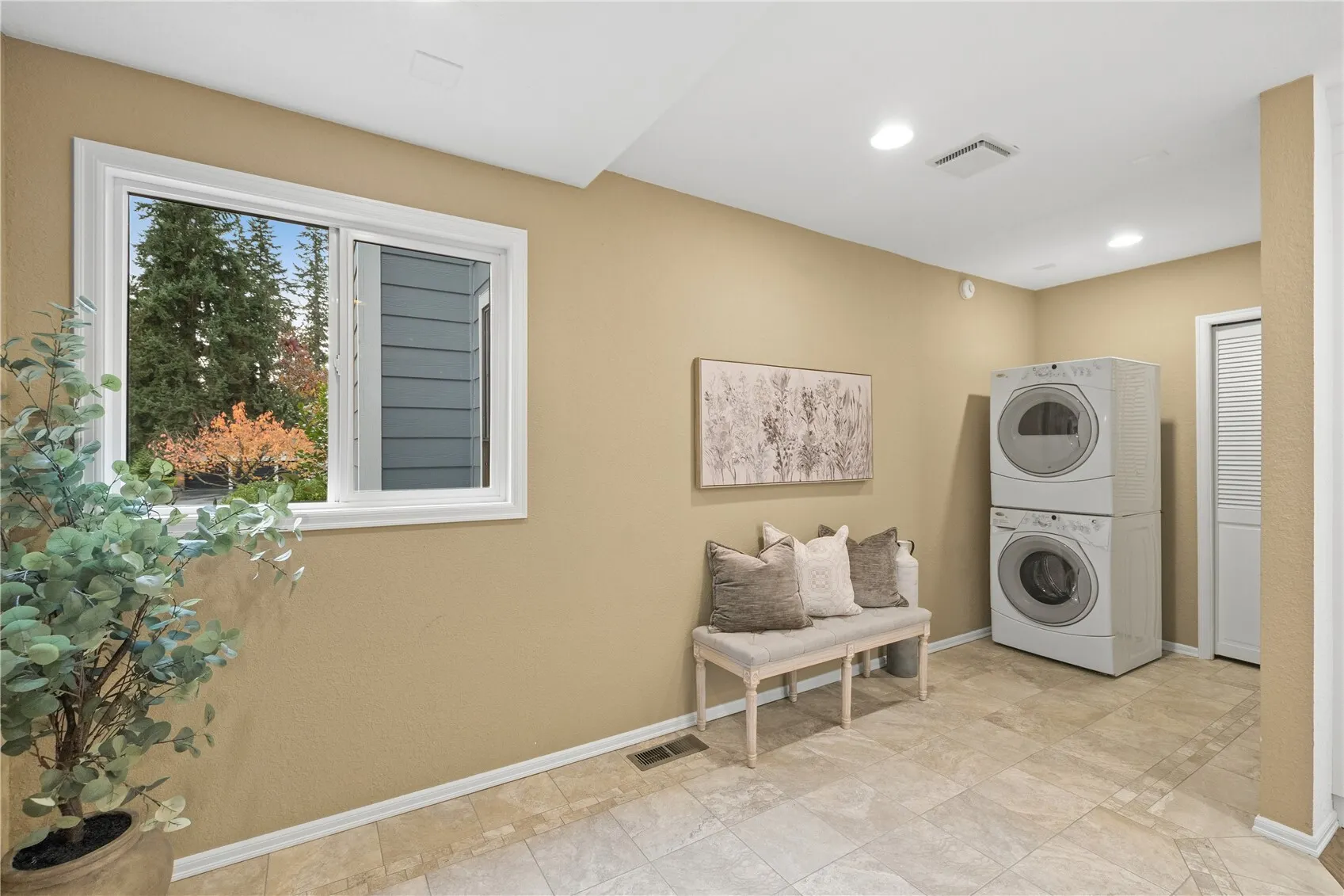 819 175th Street SW, Bothell, WA 98012