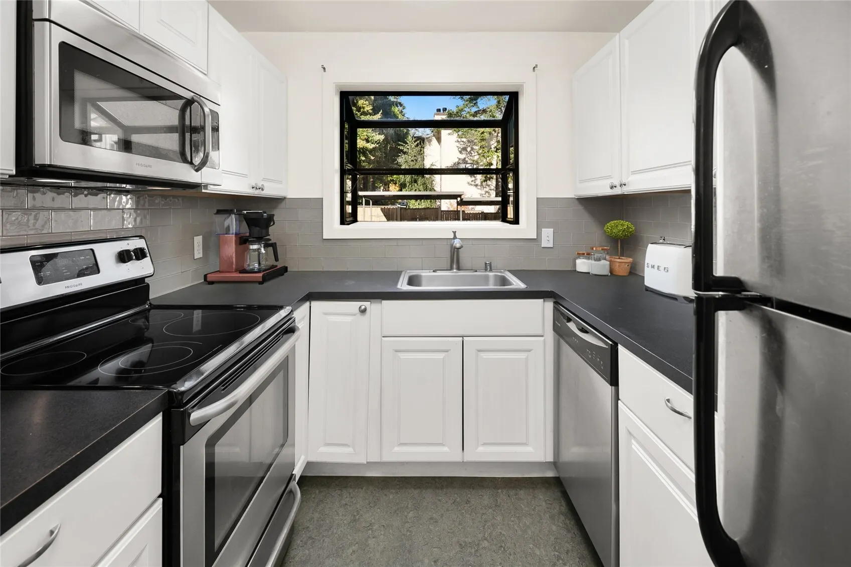 13307 15th Avenue NE #C3, Seattle, WA 98125
