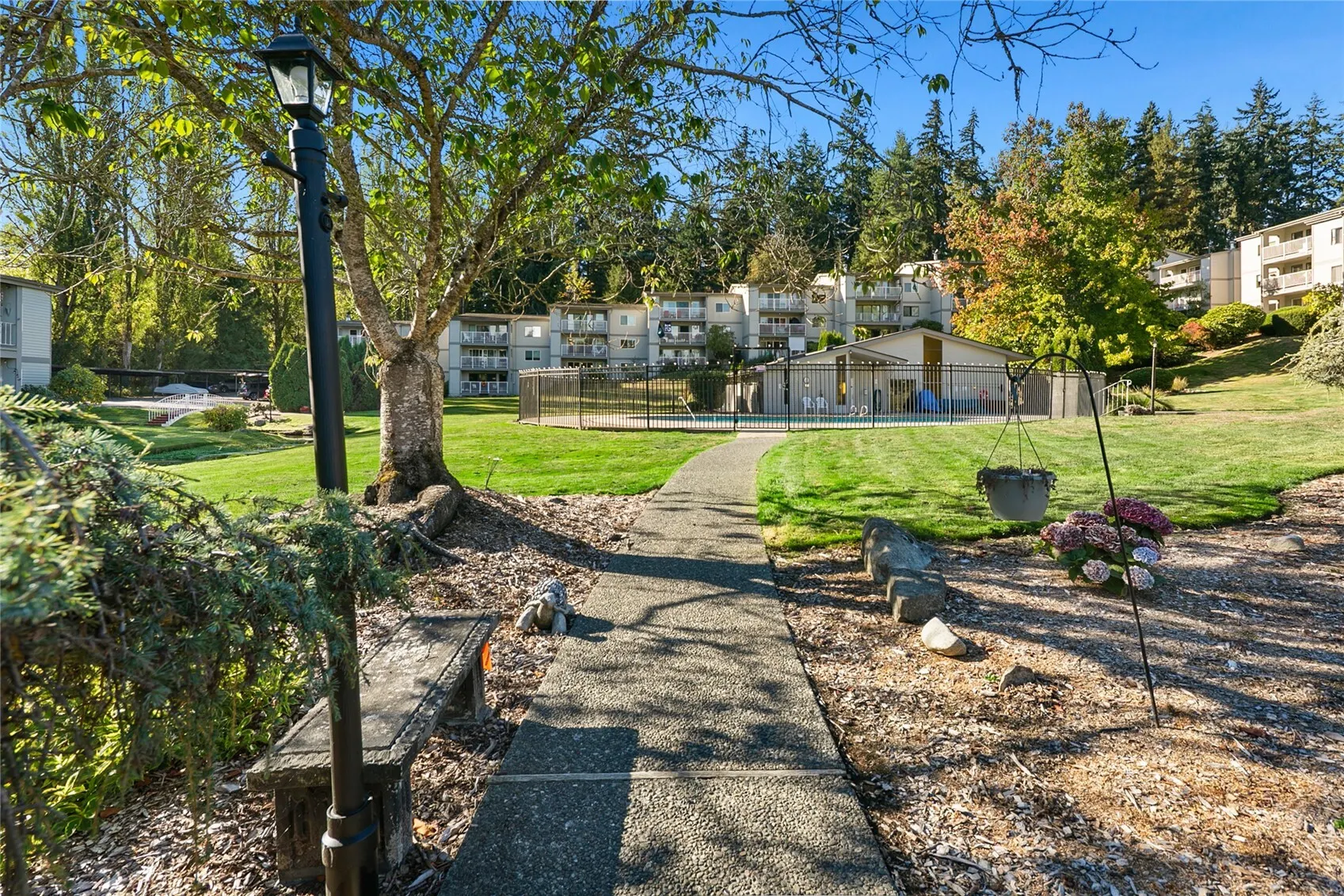 13307 15th Avenue NE #C3, Seattle, WA 98125