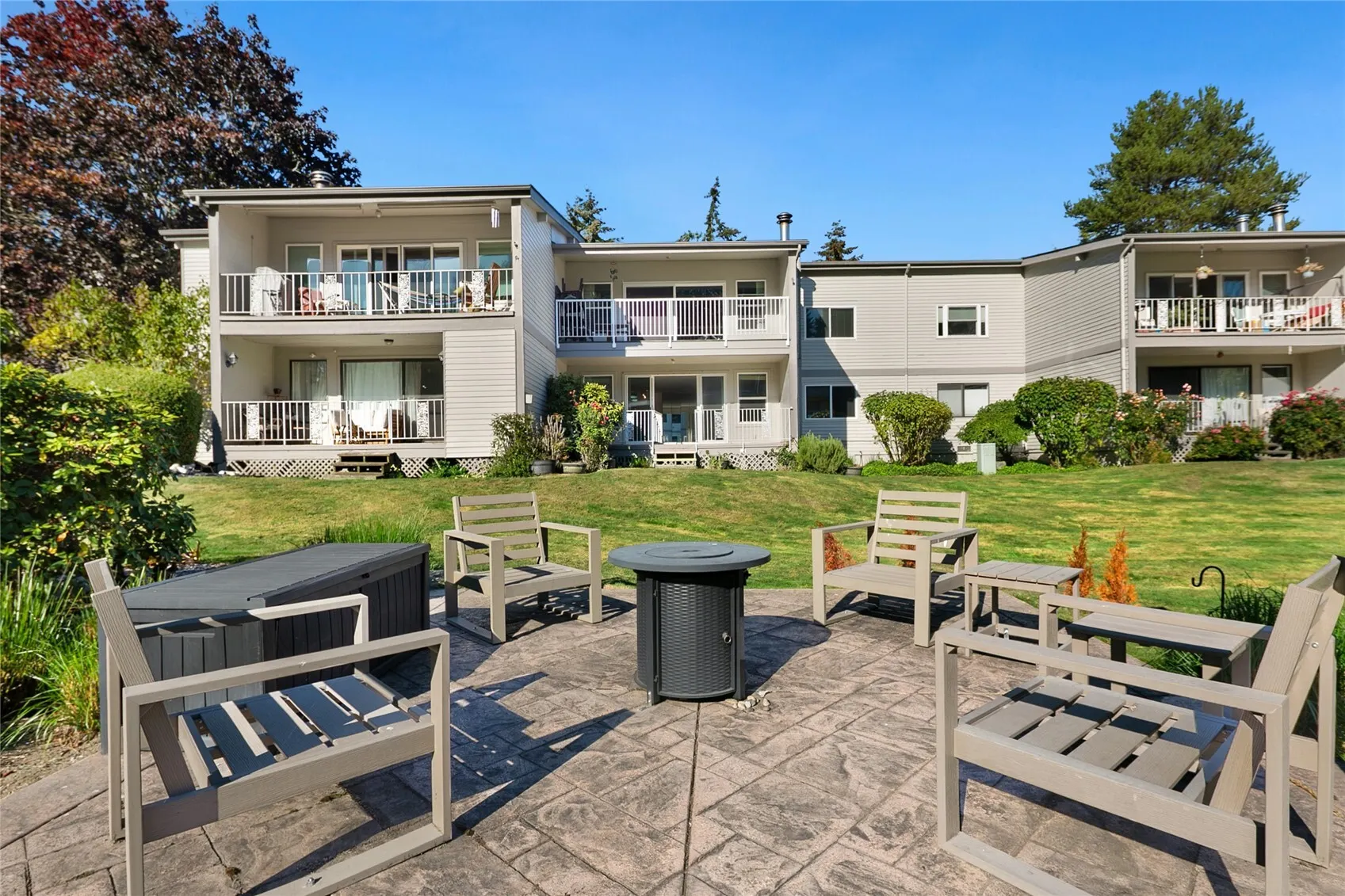 13307 15th Avenue NE #C3, Seattle, WA 98125