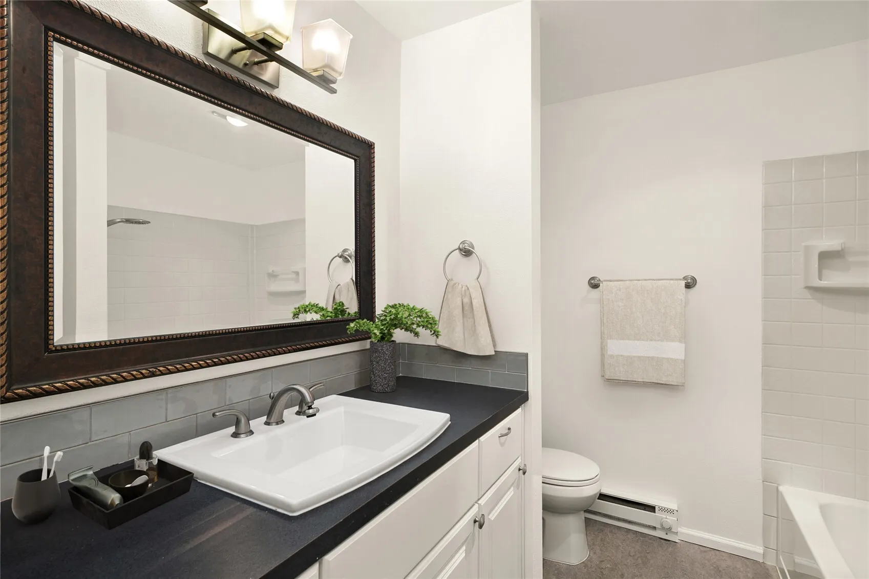 13307 15th Avenue NE #C3, Seattle, WA 98125