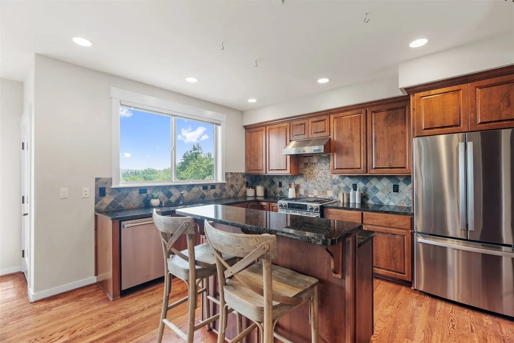 15186 132nd Avenue NE, Woodinville, WA 98072