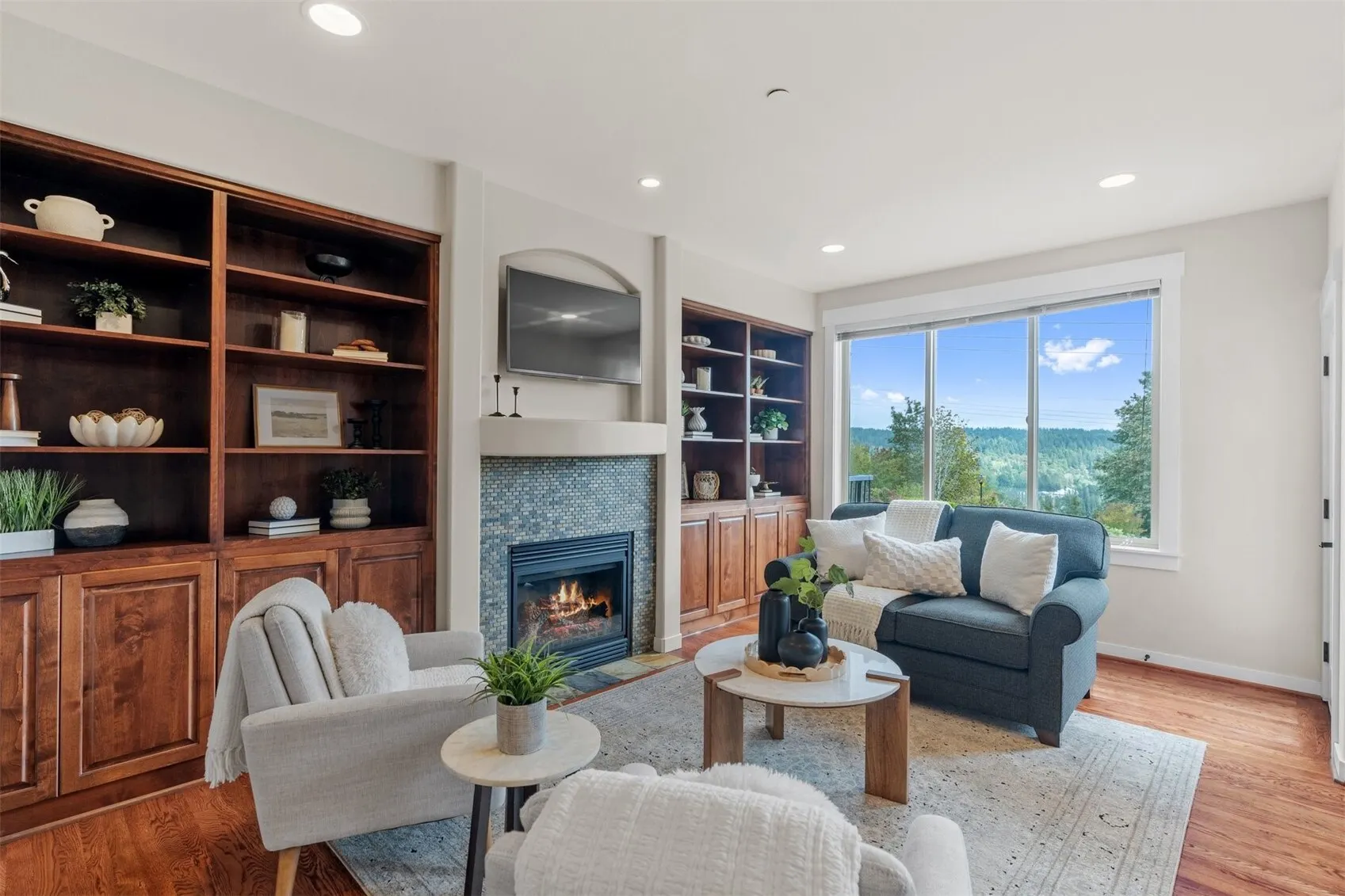 15186 132nd Avenue NE, Woodinville, WA 98072