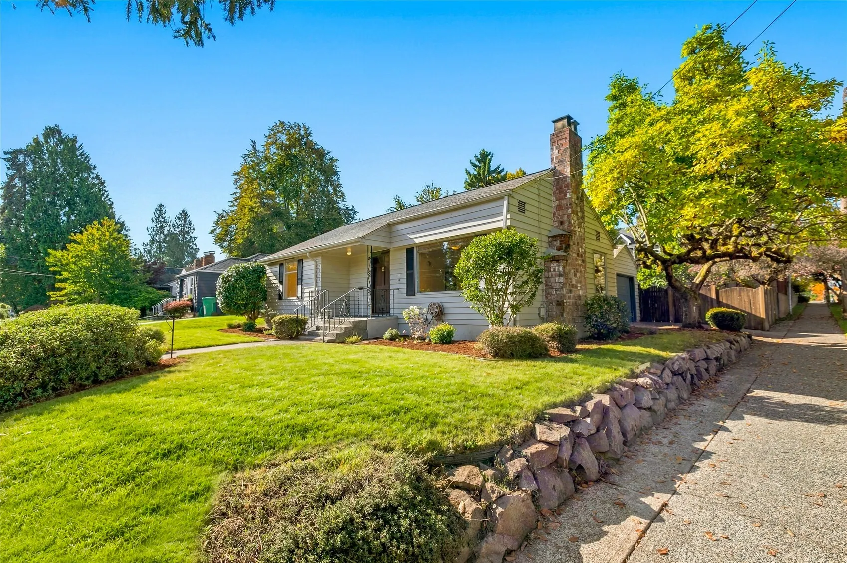 7755 44th Avenue NE, Seattle, WA 98115