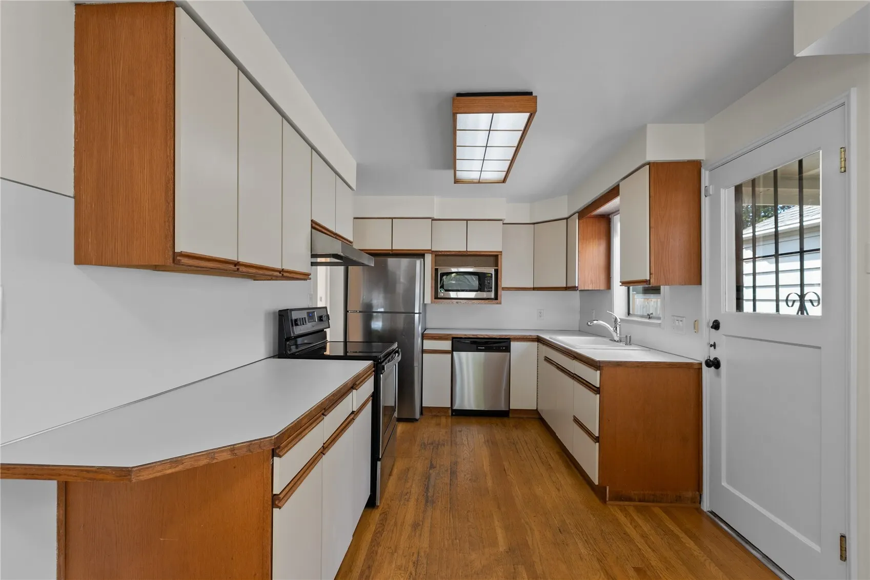 7755 44th Avenue NE, Seattle, WA 98115
