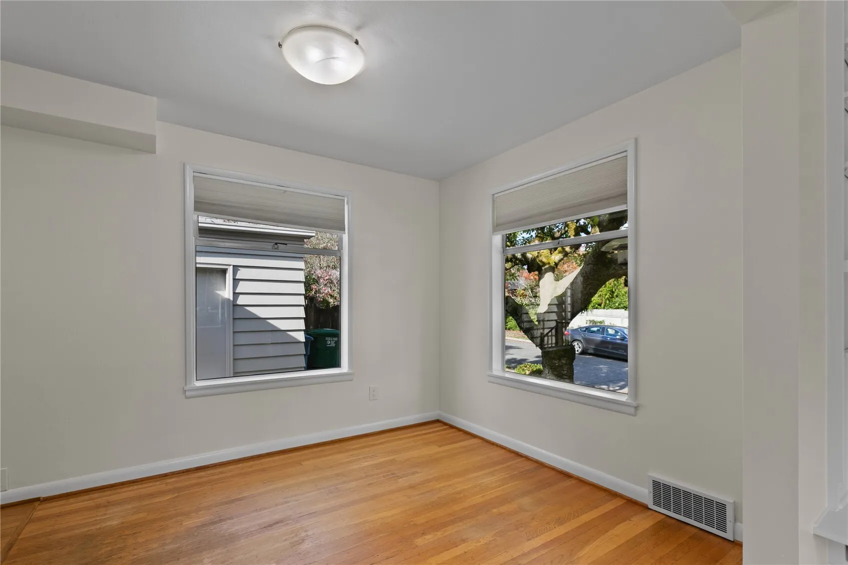 7755 44th Avenue NE, Seattle, WA 98115