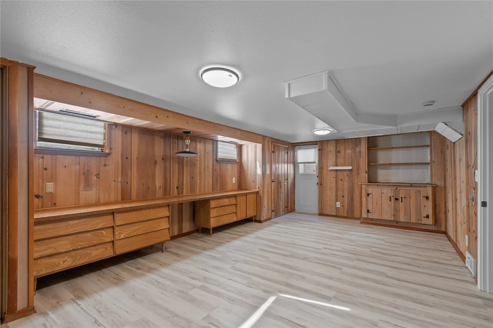 7755 44th Avenue NE, Seattle, WA 98115