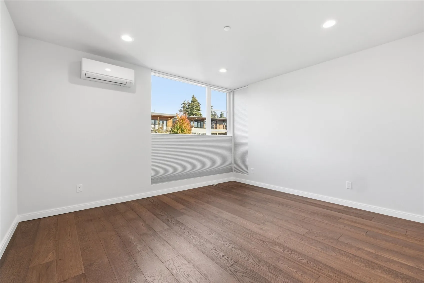 1309 Market Street , Kirkland, WA 98033